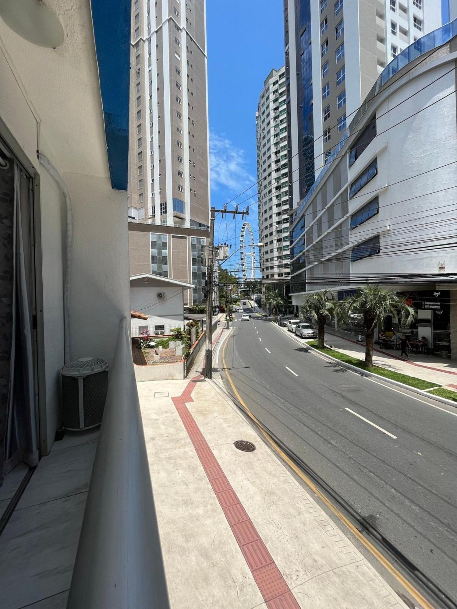 Apartmán Ma01- Kitnet Com Ar | Vista Big Wheel | Garagem Balneário Camboriú Exteriér fotografie
